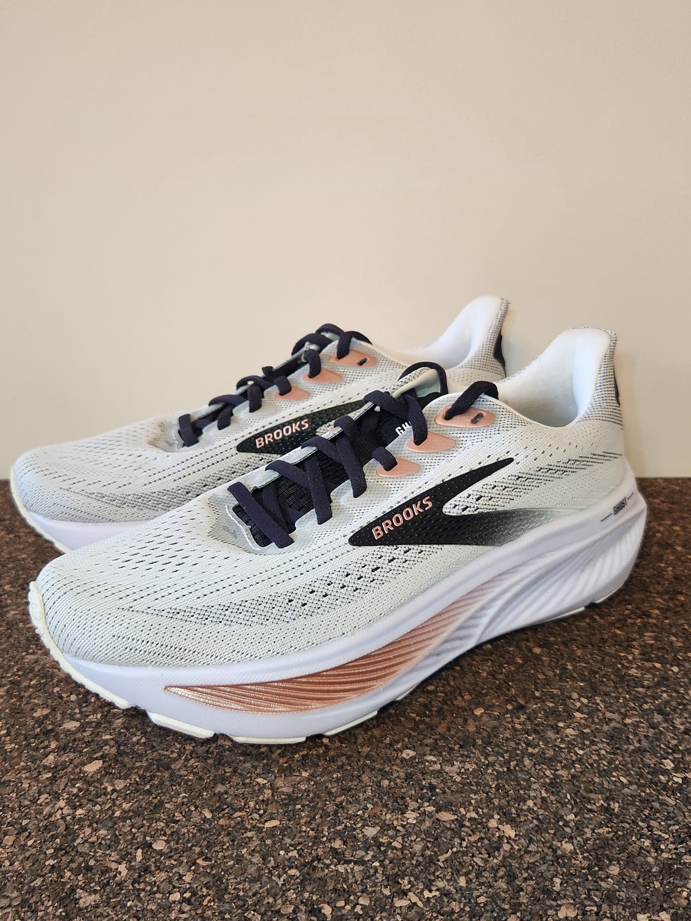 Brooks Ghost 17 Running Shoes Womens Size 7.5
